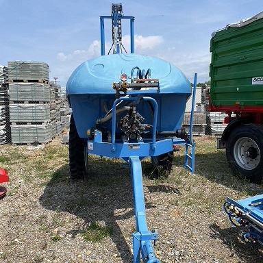Erbicidator Bufer, Atrox Classic, tractat 3000 litri, 18m, ridicare hidraulica, deschidere manuala, prdus nou, stoc Oradea, matricola 2020