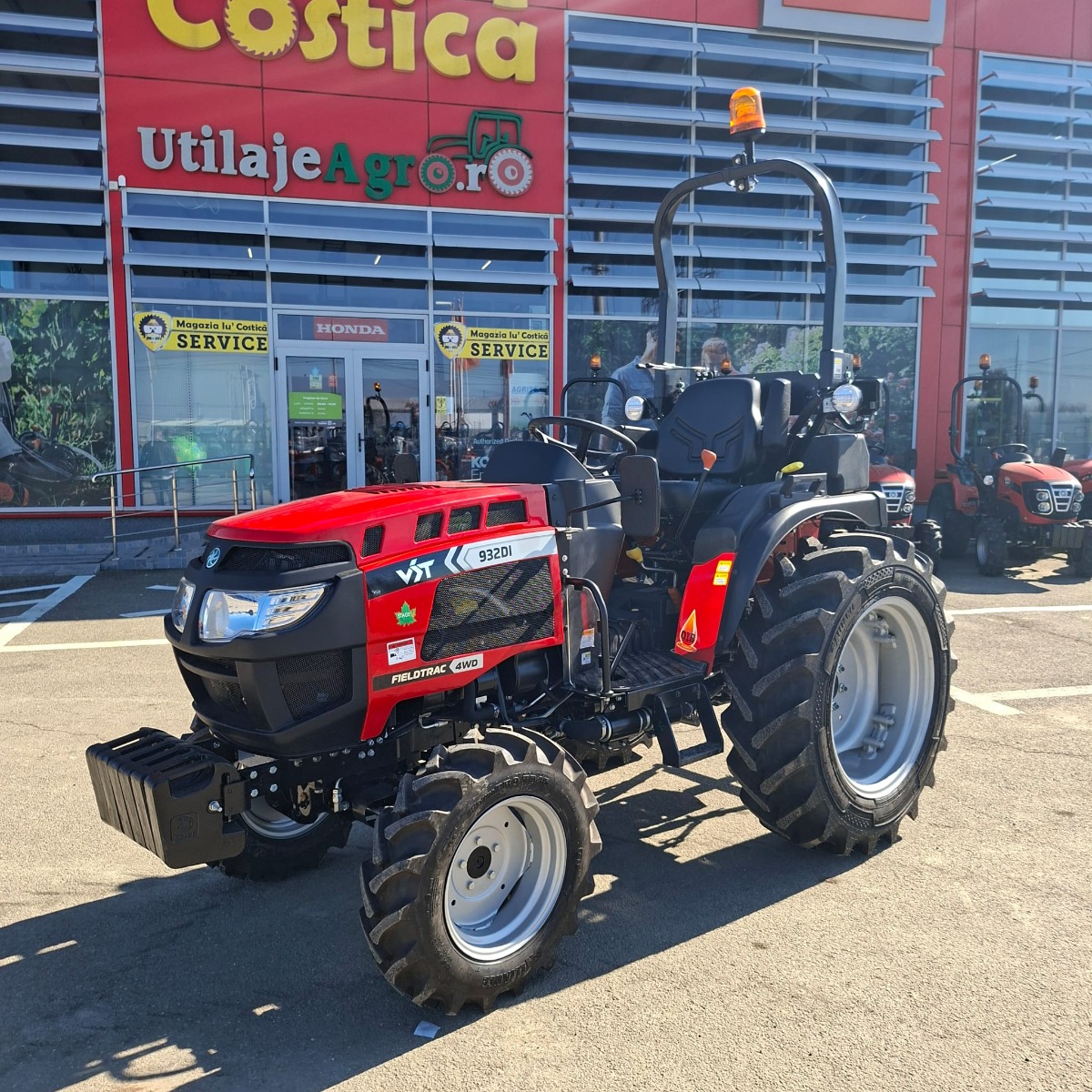Tractor mic VST, model FIELDTRAC 932/24, TIER V, 30 CP Tractor mic VST, model FIELDTRAC 932/24, TIER V, 30 CP